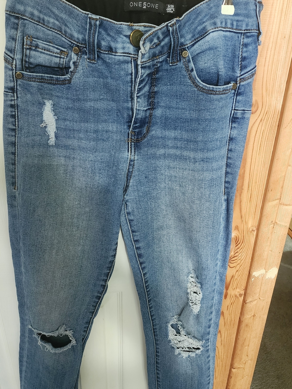 ONE•5 ONE Women's Skinny Distressed Light Blue Jeans